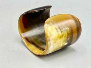 Brazalete de Cuerno de Búfalo Moderno, Ecológico, Pulido, de Alta Calidad, Brazalete de Moda de Cuerno Natural - Product Image 5