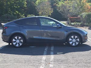 Tesla Model Y Long Range 2024 Usado en Excelentes Condiciones - Product Image 6