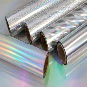 Film PET métallisé brillant et holographique sans couture au laser, prix d'usine BOPP PET - Product Image 6
