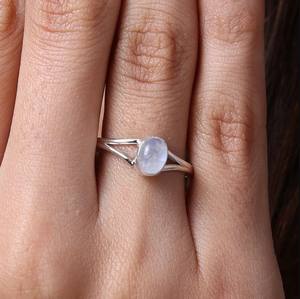 แหวน925แท้คุณภาพสูงสีเงินสเตอร์ลิงสีรุ้งธรรมชาติแหวนตั้งขอบขนาด7x9มม. เครื่องประดับแฮนด์เมดแบบประณีต - Product Image 5