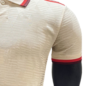 Camiseta de Fútbol para Hombre de Poliéster Transpirable de Alta Calidad, Uniforme de Verano y Otoño, Diseño Retro de Fútbol, Capacidades de Sublimación de Nombres - Product Image 4