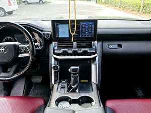 SUV GRAND TOURING 2023-2024, 4.5L Euro IV, Asientos de Cuero, Techo Panorámico, Transmisión Automática, Interior Oscuro Usado, 6 Cilindros - Product Image 5