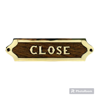 Plaque signalétique nautique en laiton et en bois de vente élevée pour les panneaux muraux de navires ou la décoration murale en noms personnalisés aux prix d'usine