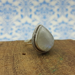 Anillo personalizado de piedra lunar arcoíris de Fuego Azul Natural para mujer, joyería de boda de Plata de Ley 925, proveedor indio - Product Image 4