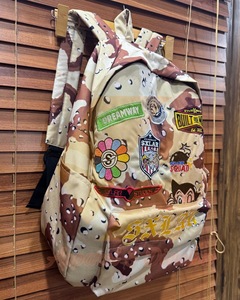 กระเป๋าเป้สะพายหลังปักลายเย็บปะมีดีไซน์ตามสั่ง - Product Image 3