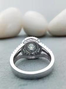 โซลิแทร์ตามเทรนด์ที่กำหนดเองของขวัญหมั้นหมาย VVS Moissanite รับประกันความพึงพอใจใน100% ทองคำ14K/18K 925เงินสเตอร์ลิงสำหรับงานแต่งงาน - Product Image 3