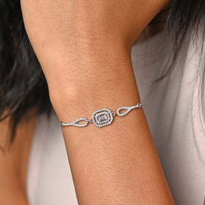 Bracelet Solitaire Octogonal CLARA en Argent Pur 925 avec Diamant et Perle, Plaqué Or Rose 14K 18K et Rhodium, Style Religieux, Idéal pour Cadeaux - Product Image 4