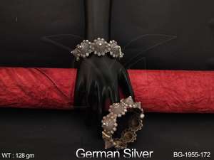 Conjunto de pulseras oxidadas para mujer, joyería de diseño de esmalte de plata alemán, ropa de fiesta, estilo elegante, joyería de moda - Product Image 2