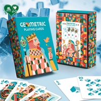 Cartes à Jouer en Plastique Personnalisées avec Logo Géométrique Imprimé 63x88mm Revêtement Unique des Deux Côtés 54 Cartes par Jeu Emballées sous Film Rétractable