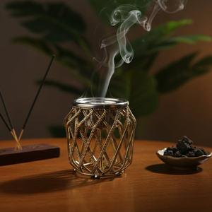 Quemador de Incienso Bakhoor de Metal Dorado de Lujo con Diseño de Rejilla Abierta, Soporte para Carbón de Oud Árabe para Decoración del Hogar y Regalos de Oriente Medio - Product Image 3