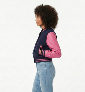 Chaqueta Varsity Corta Personalizada para Mujer 2026, Estilo Béisbol, Chaqueta Universitaria con Letras Bordadas, OEM ODM, Teñida, Resistente al Viento, de Lana - Product Image 4