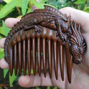 Peine de pelo con mango de madera hecho a mano único para uso en salón de India, peine de madera al por mayor para uso comercial a la venta en - Product Image 6