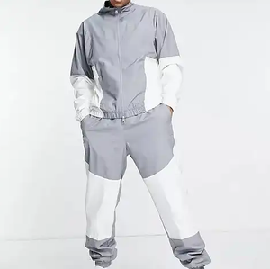 Costume coupe-vent en nylon décontracté pour hommes de haute qualité, couleurs personnalisées, survêtement imperméable à l'eau, options personnalisées en vrac bon marché - Product Image 1