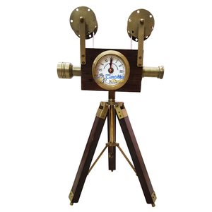 Horloge de bureau rétro en bois et laiton, style trépied d'appareil photo antique, à quartz, pour la décoration intérieure, la rentrée scolaire et le salon - Product Image 1