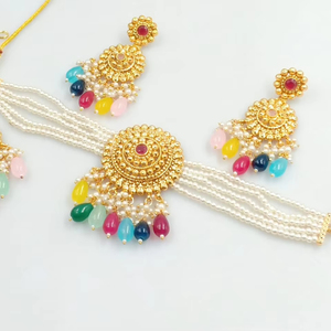 Ensemble de bijoux indiens traditionnels et à la mode Motipearl rond plaqué or avec boucles d'oreilles Maagtika Combo Necklace Set Women - Product Image 1