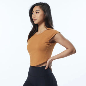 Camiseta ajustada con cuello redondo para mujer, prenda de vestir, de algodón 95%, con mangas ajustadas de licra, cuello redondo en forma de raglán, con dobladillo redondo, 5% - Product Image 3