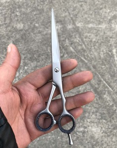 Tijeras de peluquero profesionales Tijeras de corte de pelo Fabricante japonés Hoja de acero inoxidable Tipo de belleza - Product Image 1