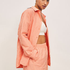 Fabricant de chemise courte à col rond de haute qualité vente en gros de crop top à manches courtes personnalisé - Product Image 5