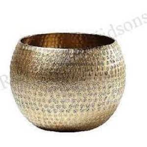 Maceta de diseño elegante única con acabado antiguo de latón fundido de aluminio de alta calidad estándar para el suministro de decoración del hogar y el jardín - Product Image 4