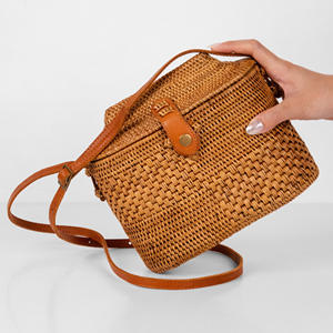 กระเป๋าสะพายข้างผู้หญิงคุณภาพสูงสุด ราคาถูก กระเป๋าหวาย กระเป๋าถือสานมือ - Product Image 3