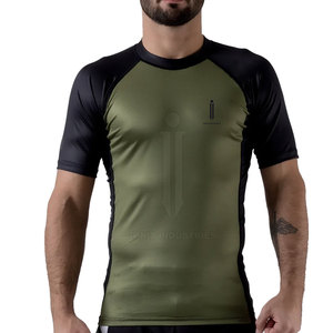 Rash Guard manga corta Rash Guard tamaño personalizado y diseños para hombres ropa deportiva cómoda Rash Guard - Product Image 6