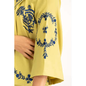 Chemise en popeline à imprimé floral coupe classique WM-COD-SS25-365T Top - Product Image 2