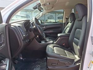 2022 usado, cabina Crew Cab 4WD con cuero, Can _ Yon AT4, a la venta - Product Image 3