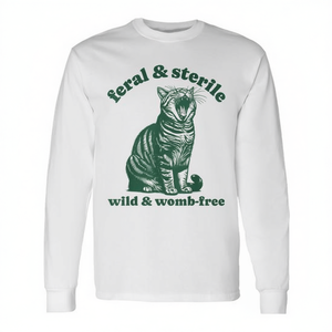 Camiseta promocional de manga larga para mujer con diseño de gato feral y estéril y cirugía de histerectomía - Product Image 2