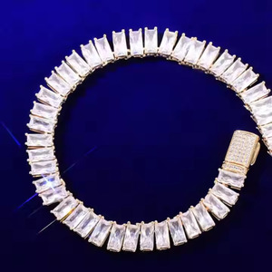 Cadena de Tenis de Diamantes con Corte Esmeralda, Claridad VVS1, Personalizada de Lujo, Unisex, Totalmente Engastada en Plata de Ley, Pulsera Artinejewels - Product Image 3