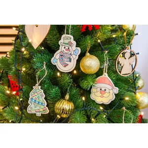 Ornamento Natalizio in Legno Sormela, Gadget Personalizzati per Decorare le Tue Festività - Product Image 3