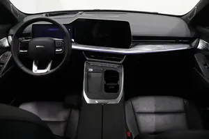 2025 F7x II ไมล์น้อย เครื่องยนต์สมบูรณ์ ระบบเกียร์อัตโนมัติ หลังคาซันรูฟแบบพาโนรามา ไฟหน้า LED - Product Image 3
