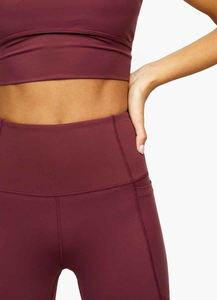 Leggings de yoga sin costuras de cintura alta personalizables para mujer, con efecto fruncido en glúteos, ideales para gimnasio, venta al por mayor, con logo, ajustados para damas. - Product Image 4