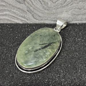 Collar de diseñador para mujer con colgantes finos de Prehnita Plata de Ley 925 Joyería al por mayor de excelente calidad de fábrica - Product Image 4