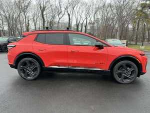 Equinox EV RS AWD Turbo 2024, direction à gauche, pneus R21, faible kilométrage, prix en stock, prêt à être expédié - Product Image 4