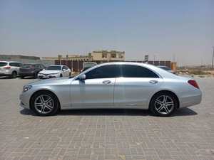 Usado, Seminuevo, R21 V6 2022, Volante a la Izquierda, Asientos de Cuero, Neumáticos R17, Techo Solar Automático, Cámara Trasera 360, Pantalla Táctil, Luces Diurnas LED - Product Image 4