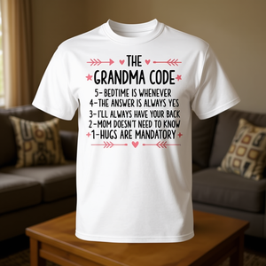 T-shirt promozionale Grandma Code con grazioso design per nonna - Product Image 1