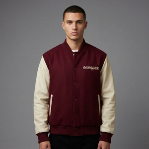 Blouson en laine bordeaux pour homme avec manches crème, logo personnalisé, col et poignets en tricot côtelé, fermeture à boutons-pression, style streetwear premium, veste bomber - Product Image 1