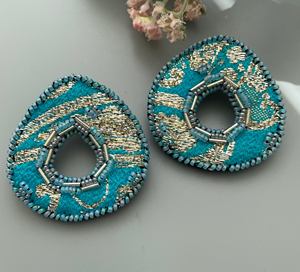 Diseños de bordado con cuentas a mano, pendientes personalizados con bordado de cuentas, joyería festiva para mujer al mejor precio, pendientes con cuentas. - Product Image 3