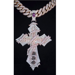 Joyería de Hip Hop de alta calidad chapada en oro Plata de Ley 925 VVS Moissanite Iced Out Rattan Cross Pendant para hombres para exportación - Product Image 1