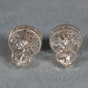 Pendientes de Oro Blanco de 14 Quilates con Diamantes de Corte Baguette Cónicos Creados en Laboratorio para Mujer con Claridad VVS - Product Image 4