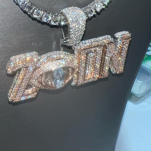 Colgante de Lujo con Letra ZOIN Personalizada, con Moissanita de 28 Quilates, Estilo Hip Hop, Acabado Bicolor, Brillo Premium, Plata 925 - Product Image 6