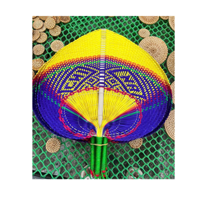 Abanico de Mano de Bambú Natural para Artesanía y Mercado Internacional - Product Image 1