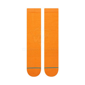 Calcetines de estilo moderno con MOQ bajo, cómodos de usar, que ofrecen una sensación suave, grosor equilibrado y un rendimiento diario confiable. - Product Image 2