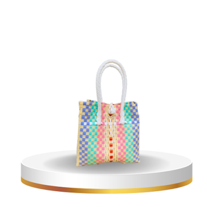 Bolso de mano de tejido suave hecho a mano para mujer, versátil plástico reciclado, accesorio de ropa Sembagi a todo color de moda - Product Image 3