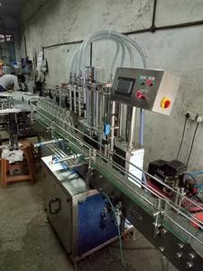 Machine de remplissage liquide entièrement automatique de qualité supérieure à entraînement servo avec écran tactile, utilisée pour les produits chimiques et cosmétiques, à vendre - Product Image 5