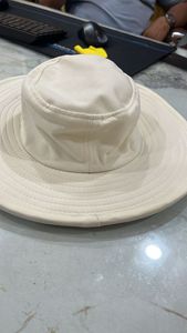 Nouveautés 2024, chapeau d'arbitre de cricket de haute qualité, taille standard, autre matériau, emballage personnalisé, MOQ 500 pièces, fabriqué dans l'Uttar Pradesh - Product Image 2