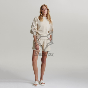 Sudadera blanca de cuello redondo de primera calidad para mujer, algodón de poliéster de gran tamaño teñido liso personalizado para invierno - Product Image 5