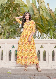 Vestido cómodo Kurtis con estampado de lámina de algodón pesado de primera calidad para adultos Material de rayón al por mayor con algodón de centro comercial interior - Product Image 4