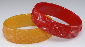 Nouveaux bracelets élégants avec de riches motifs sculptés, design indien très tendance, bracelets en résine, bracelets en plastique à prix avantageux pour femme - Product Image 2