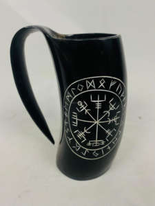 Meilleur mug cornes à boire viking avec base en bois, fabrication artisanale de luxe, capacité de 600 ml pour les fêtes, prix de gros - Product Image 6